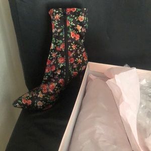 High heels floral